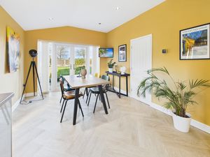 Dining Area- click for photo gallery